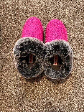 Softmoc Faux Fur Slipper size 8